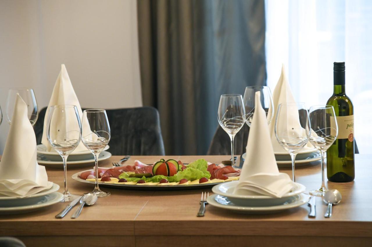 Luxury Apartment Knezovic Синь Экстерьер фото